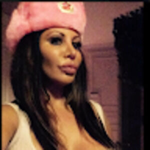 Meet your Posher, Liz